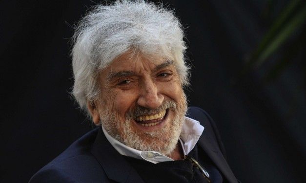 Gigi Proietti è in terapia intensiva: le sue condizioni sono gravi