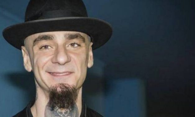 J-Ax: “Ho combattuto la depressione. La musica mi ha salvato anche stavolta”