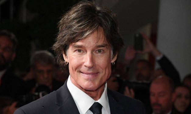 Ronn Moss: da Ridge Forrester di Beautiful a cantare “Hallelujah”