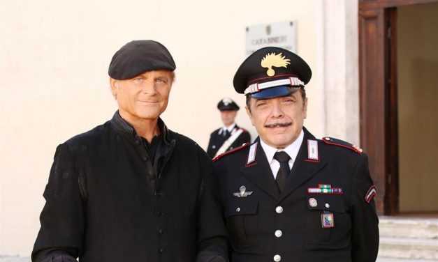 Don Matteo, Frassica su Terence Hill: “Quando mi chiamò al telefono la prima volta pensai a uno scherzo”