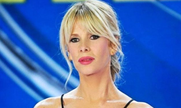 Alessia Marcuzzi sull’addio a Mediaset: “Non c’è stato nessuno strappo. Volevo concedermi la possibilità di condurre i programmi che mi piacciono, non volevo rimanere legata ai reality”