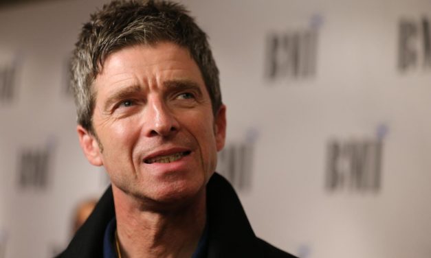 Noel Gallagher sugli Oasis: “Avevamo successo ma solo dopo mi sono accorto di quante restrizioni mi ingabbiavano come autore di canzoni”