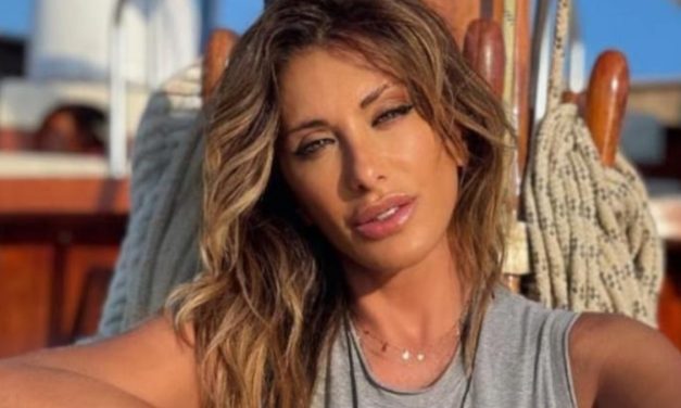 Sabrina Salerno: “Sto affrontando la radioterapia per il tumore al seno. Ho provato una sensazione di vuoto, di smarrimento, poi è subentrata la paura di morire!”