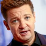 Jeremy Renner, aggiornamento dopo l’incidente: ha perso molto sangue a causa dello spazzaneve