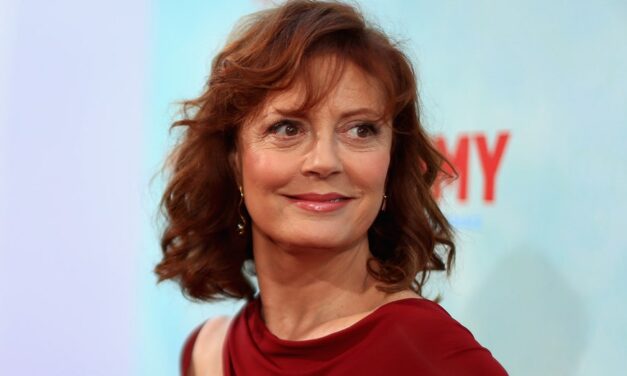 Susan Sarandon arrestata durante una protesta per il salario minimo