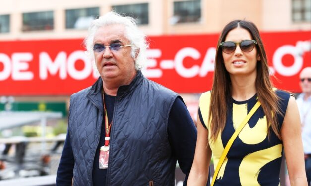 Elisabetta Gregoraci: “Sono tornata single per mia scelta. Briatore? Non ci siamo mai separati, siamo insieme da vent’anni. Lui è gelosissimo e ci punzecchiamo moltissimo”