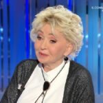 Enrica Bonaccorti: “Sono stata molto fortunata, non ho mai cercato niente e ho cavalcato la cosa giusta nel momento giusto. Rifiutai la conduzione di ‘Amici’ per amore”