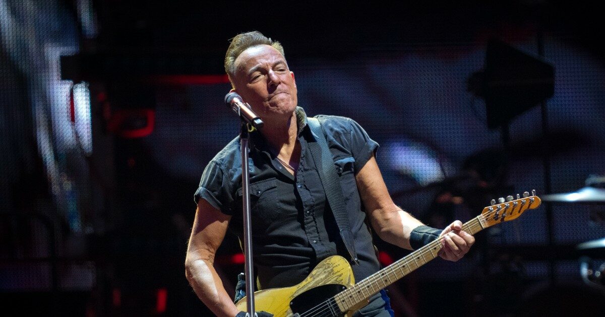 Bruce Springsteen, rinviati i concerti di Milano (1 e 3 giugno) per “problemi alla voce”