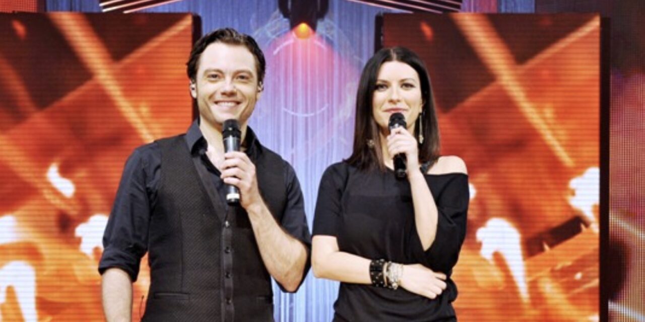 Tiziano Ferro su Laura Pausini: “Una fortuna averla come amica vera, è venuta da me a Los Angeles durante il mio divorzio”