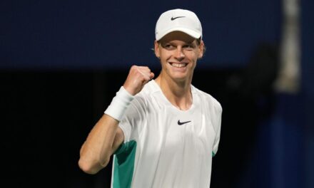 Tennis, Jannik Sinner è il nuovo numero 1 ATP: il primo italiano a riuscirci