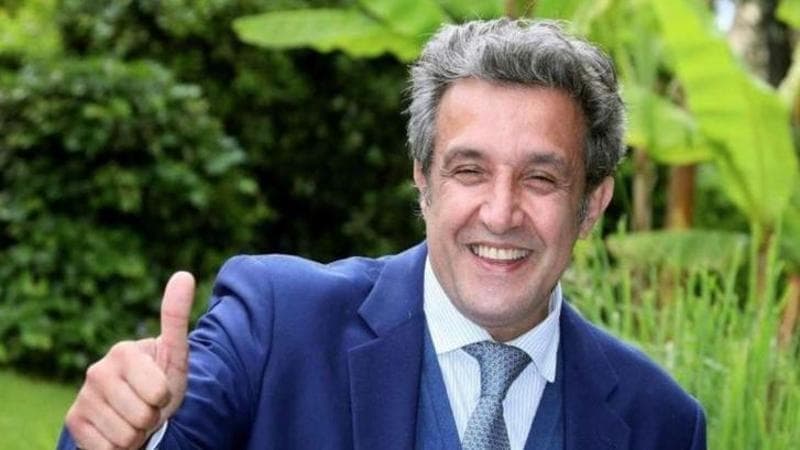 Flavio Insinna lascia la Rai, l’addio commosso: “Ciao famiglia. Prima del nuovo viaggio è bello ringraziare”