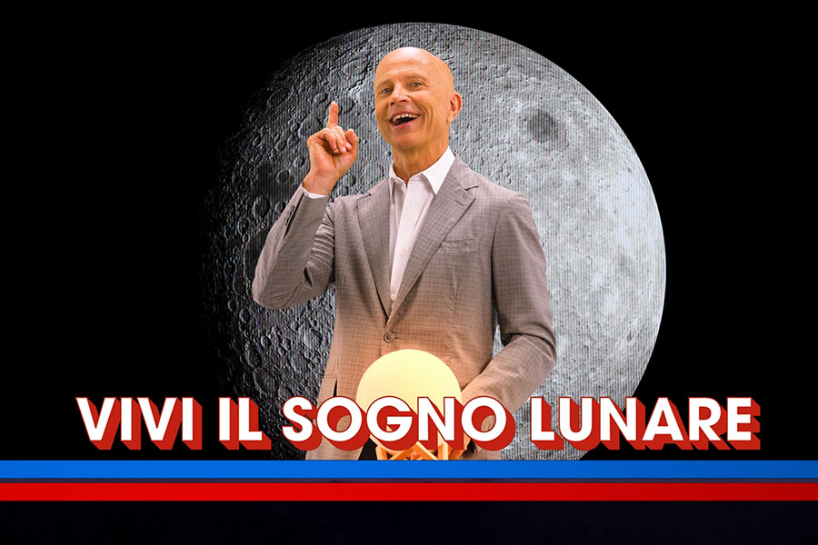 Fly Me To The Moon: Giorgio Mastrota e la televendita della Luna