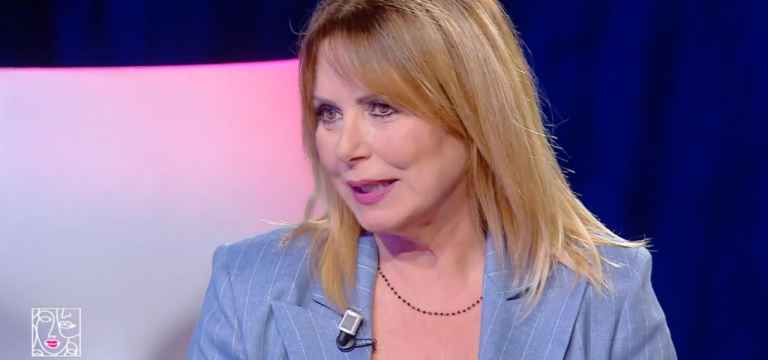 Monica Leofreddi: “Francesco Cossiga mi invitò a cena e diventammo amici. Raffaella Carrà? Lei amava giocare a carte!”