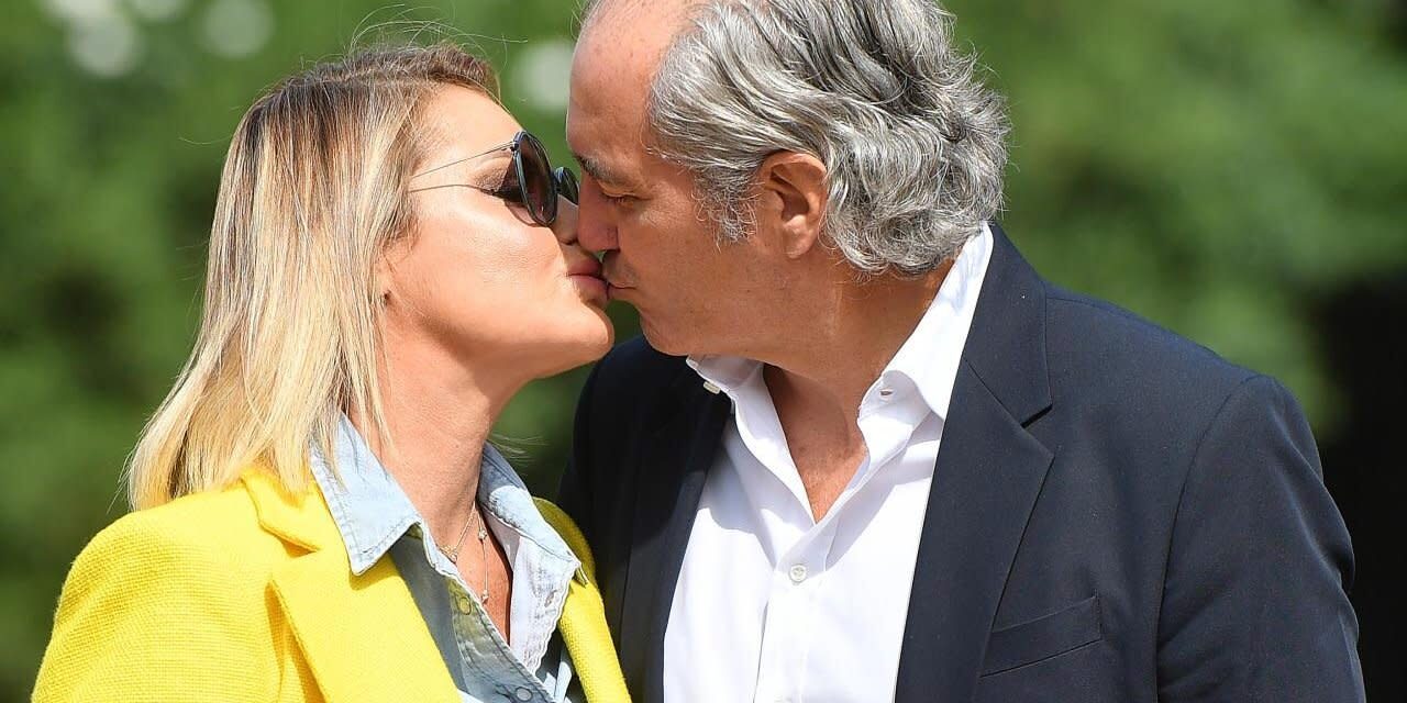 Simona Ventura e Giovanni Terzi oggi sposi. Milly Carlucci testimone di nozze al posto di Paola Perego