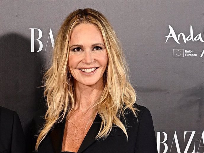 Elle Macpherson: “È stato scioccante, sei anni fa mi hanno diagnosticato un cancro. Ho rifiutato la chemioterapia“