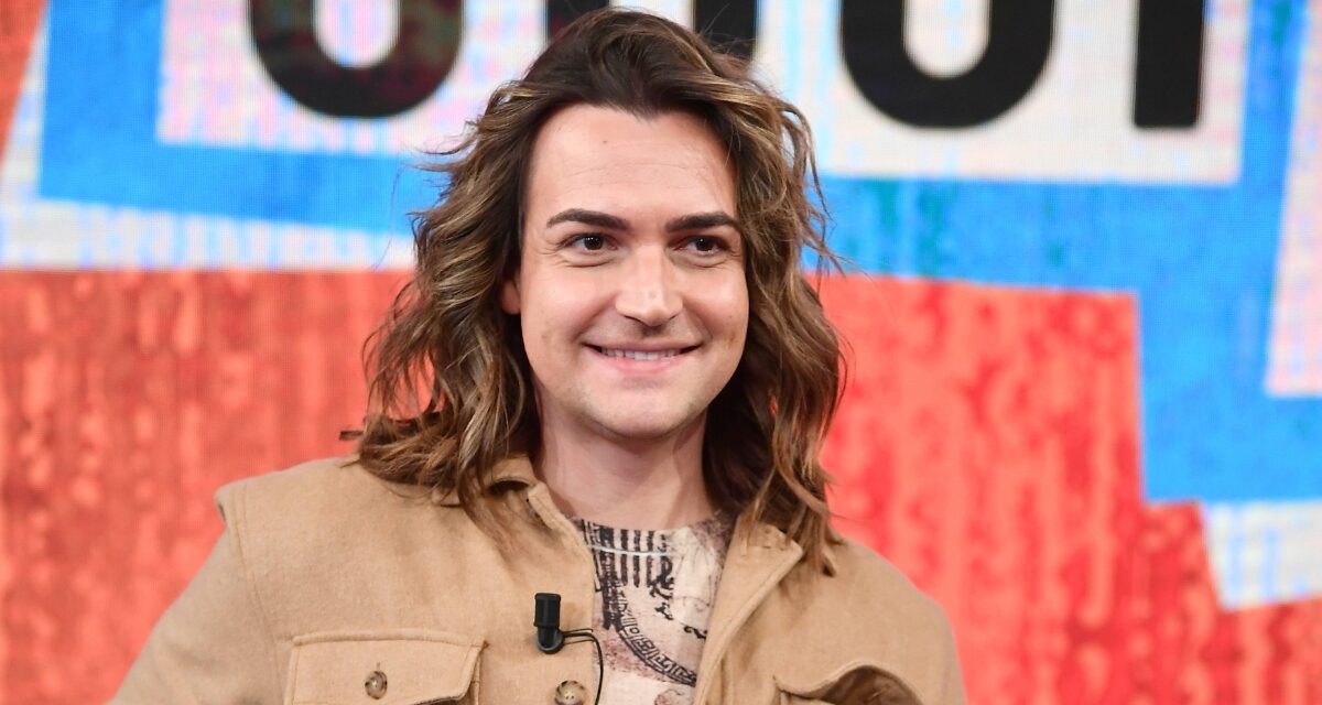 Valerio Scanu: “Amici? Una volta dovevi essere vergine di discografia. Ora hanno già successo social, ma magari nessuna esperienza musicale”