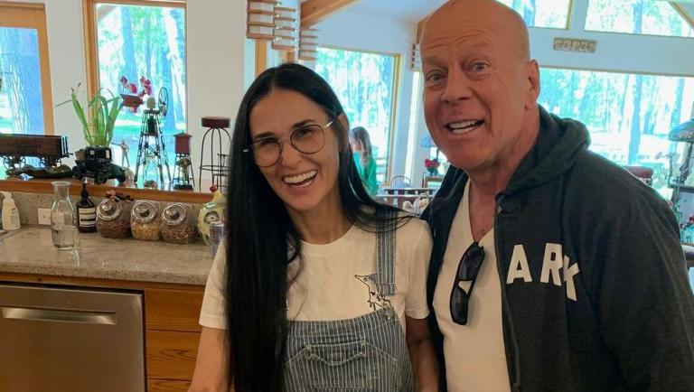 Demi Moore: “Bruce Willis è stabile. La malattia è quello che è, bisogna essere realistici nell’accettarlo”