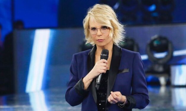 Maria De Filippi: “Da piccola sognavo di fare la benzinaia, ero attratta dall’odore di petrolio. Poi la vita mi ha riservato un altro percorso”