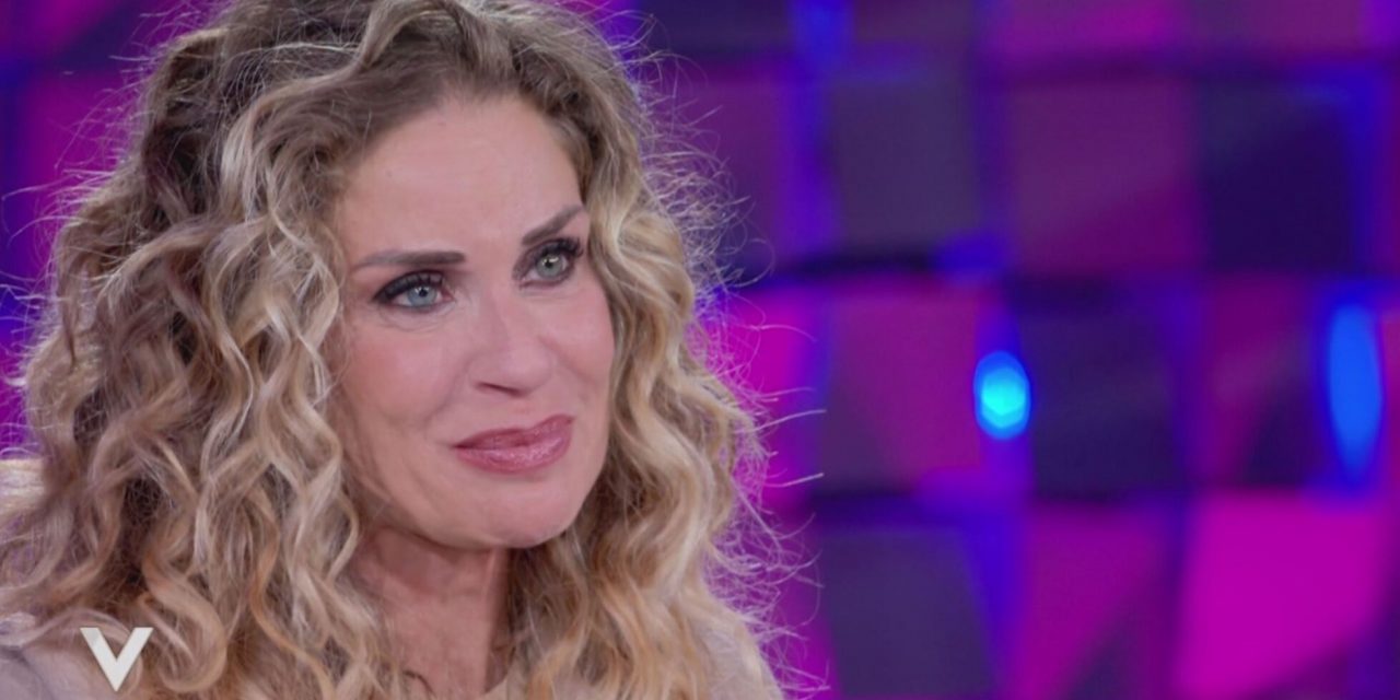 Eleonora Cecere: “Con Non è la Rai mio padre smise di lavorare, quando c’è un certo tipo di guadagno non stai nella pelle! L’errore più grande è stato di non pensare ad un futuro”