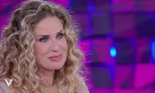 Eleonora Cecere: “Con Non è la Rai mio padre smise di lavorare, quando c’è un certo tipo di guadagno non stai nella pelle! L’errore più grande è stato di non pensare ad un futuro”