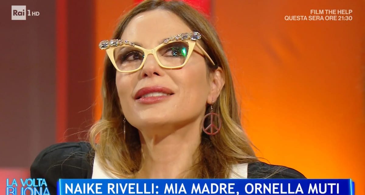 Naike Rivelli: “Mia madre Ornella Muti? La vedo sola. Sono 15 anni che vive da sola ma lei è felice! Ha deciso di fare poco cinema perché vuole stare a casa, lavora da quando ha 12 anni!”