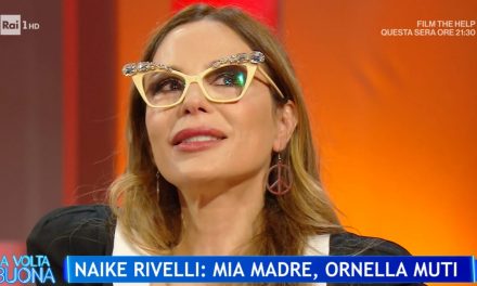 Naike Rivelli: “Mia madre Ornella Muti? La vedo sola. Sono 15 anni che vive da sola ma lei è felice! Ha deciso di fare poco cinema perché vuole stare a casa, lavora da quando ha 12 anni!”