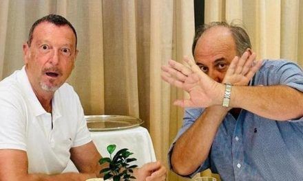 Gerry Scotti su Amadeus: “Non ho visto tutto questo grande evento nel ritorno della Corrida, si camuffano da eventi i ritorni di cose già viste”