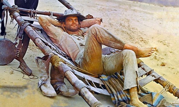 continuavano a chiamarlo… Terence Hill: “Inventai la slitta vedendo un film di Stanlio e Ollio”