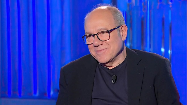 Carlo Verdone, il primo giradischi e il concerto dei Beatles: “Mi ci portò mio padre, un pazzo salì sul palco per prendere il cappello di John Lennon”