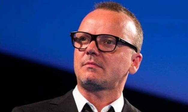 Gigi D’Alessio, sopravvissuto allo tsunami del 2004: «Scappai appena in tempo con mio figlio sulle spalle»