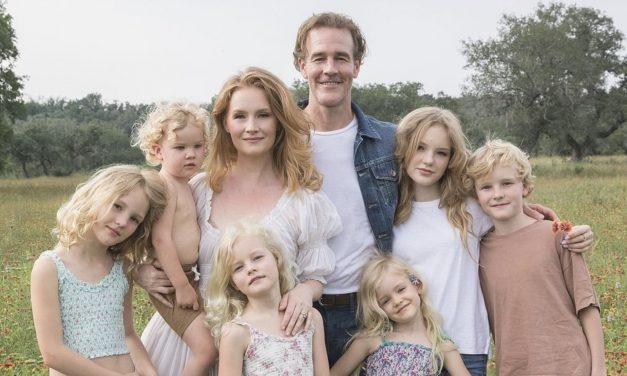 James Van Der Beek vende cimeli autografati per pagarsi le cure contro il cancro: «Aiuterò anche altre famiglie»