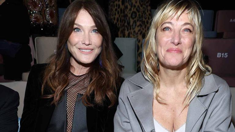 Valeria Bruni Tedeschi sulla sorella Carla Bruni: “Per me è stata un po’ una figlia, le spiegavo come nascono i bambini, come si dava un bacio”